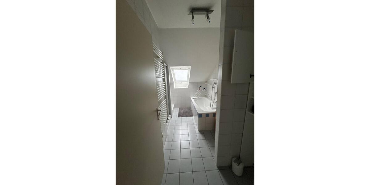 Dachgeschoßwohnung Bad Steben - 4 Zimmer, 106 m&sup2;, 800&euro; | Angebot:25972966