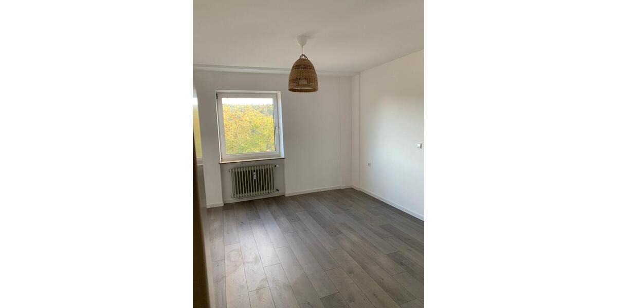 Etagenwohnung Pforzheim Eutingen - 2 Zimmer, 65 m&sup2;, 1.020&euro; | Angebot:26700992