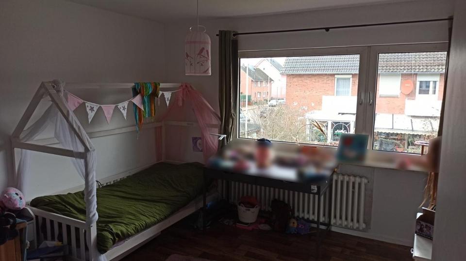 Reihenhaus Kiel Ellerbek - 4 Zimmer, 96 m&sup2;, 1.700&euro; | Angebot:24701419