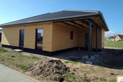 Haus Löbnitz - 4 Zimmer, 113 m&sup2;, 1.400&euro; | Angebot:25814099