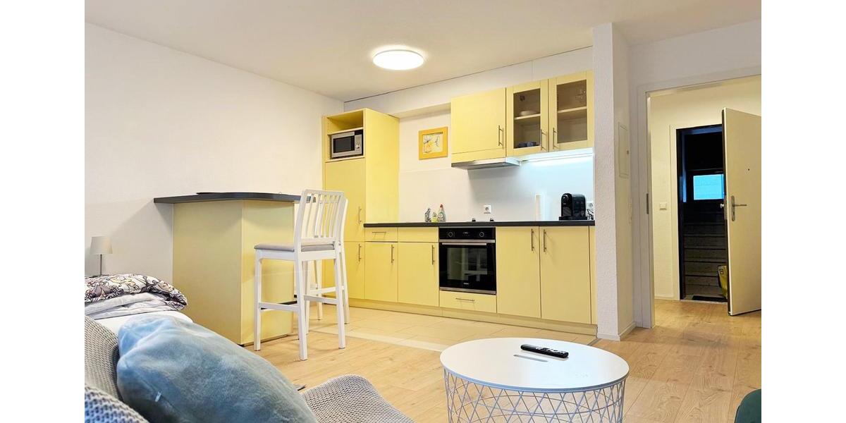 1-Zimmerwohnung mit Wlan, TV, Küche, Walk-In DuscheWC, Waschmaschine, Balkon und Parkplatz 1 zimmer