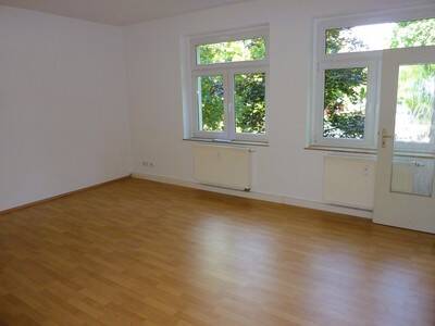 Etagenwohnung Weißenfels - 4 Zimmer, 81 m&sup2;, 450&euro; | Angebot:25669899
