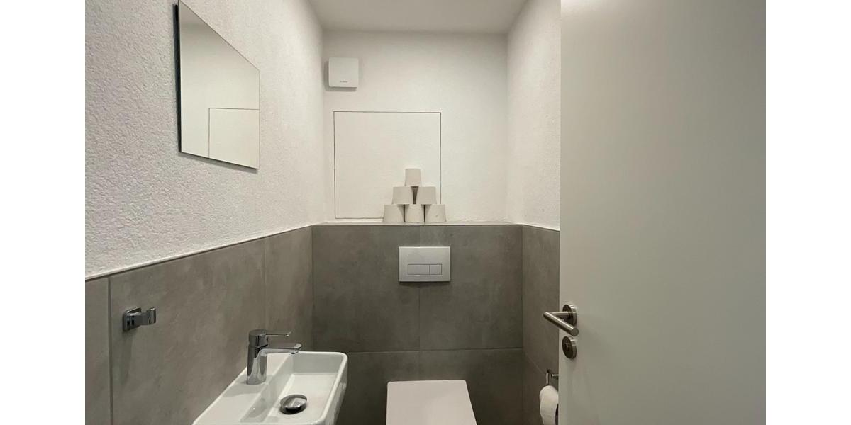 Wohnen auf Zeit Sindelfingen - 4 Zimmer, 100 m&sup2;, 2.550&euro; | Angebot:26444388