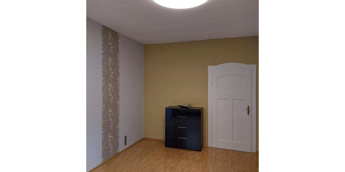 Erdgeschoßwohnung Lampertheim - 3 Zimmer, 88 m&sup2;, 1.200&euro; | Angebot:24805254