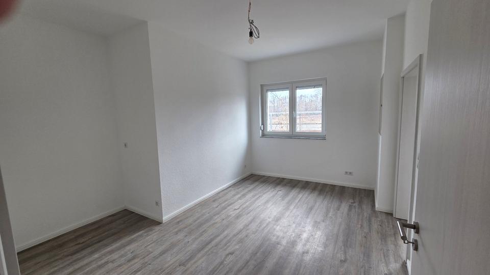 Etagenwohnung Rathenow - 4 Zimmer, 167 m&sup2;, 1.670&euro; | Angebot:26008603