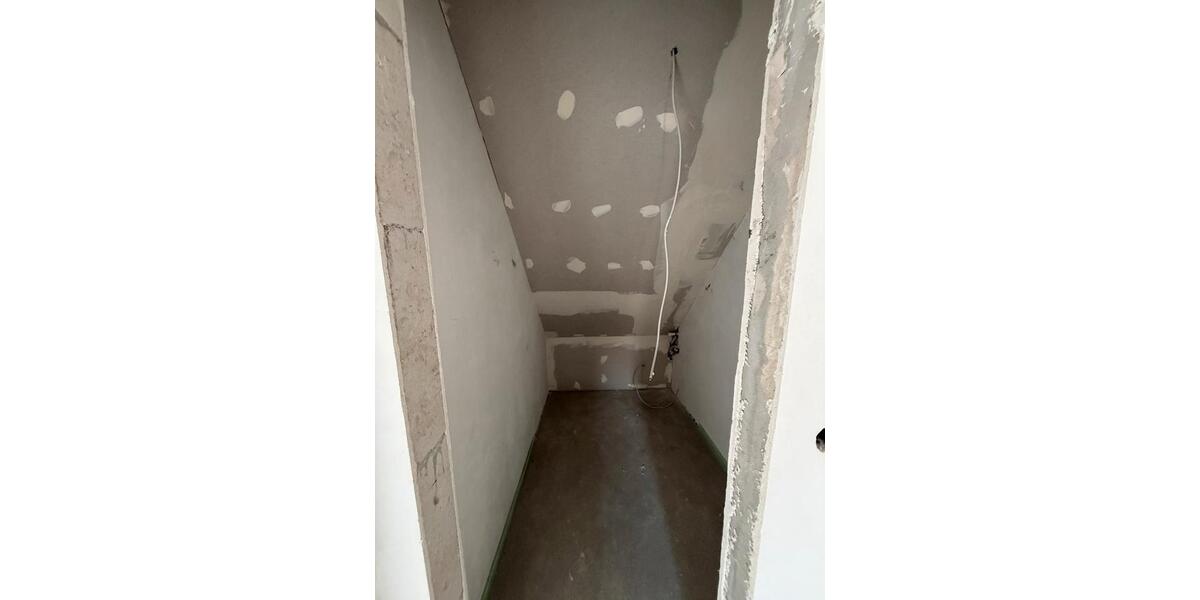 Dachgeschoßwohnung Mainz Bretzenheim - 4 Zimmer, 75 m&sup2;, 1.750&euro; | Angebot:26265784