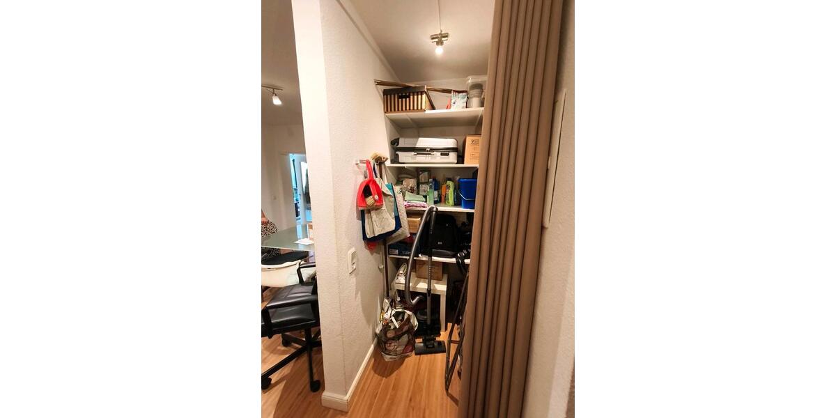Wohnen auf Zeit Bremerhaven Mitte - 4 Zimmer, 17 m&sup2;, 330&euro; | Angebot:26502274