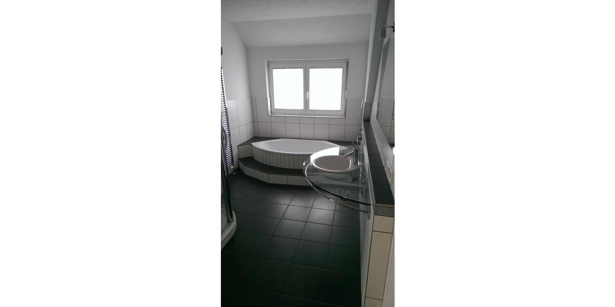 Maisonettenwohnung Haigerloch - 4 Zimmer, 142 m&sup2;, 1.100&euro; | Angebot:26633812