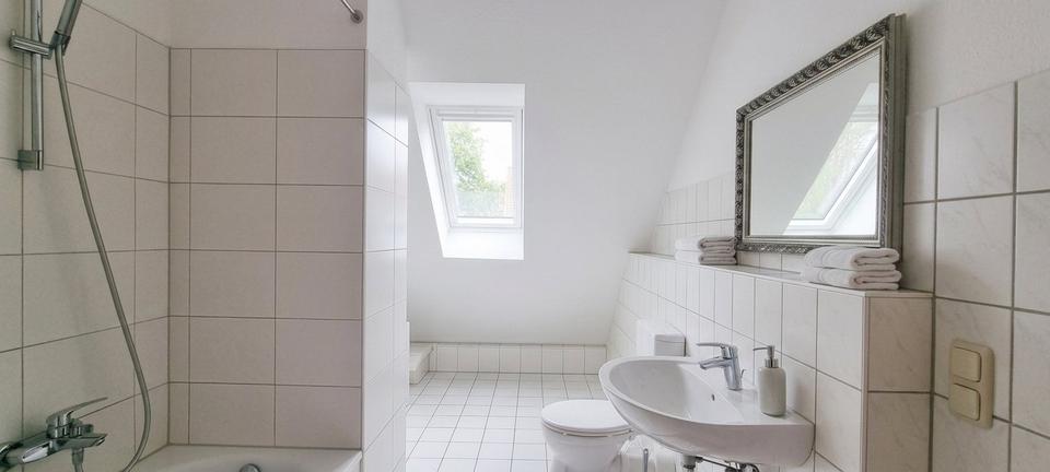 Dachgeschoßwohnung Rosdorf - 3 Zimmer, 81 m&sup2;, 770&euro; | Angebot:26338456