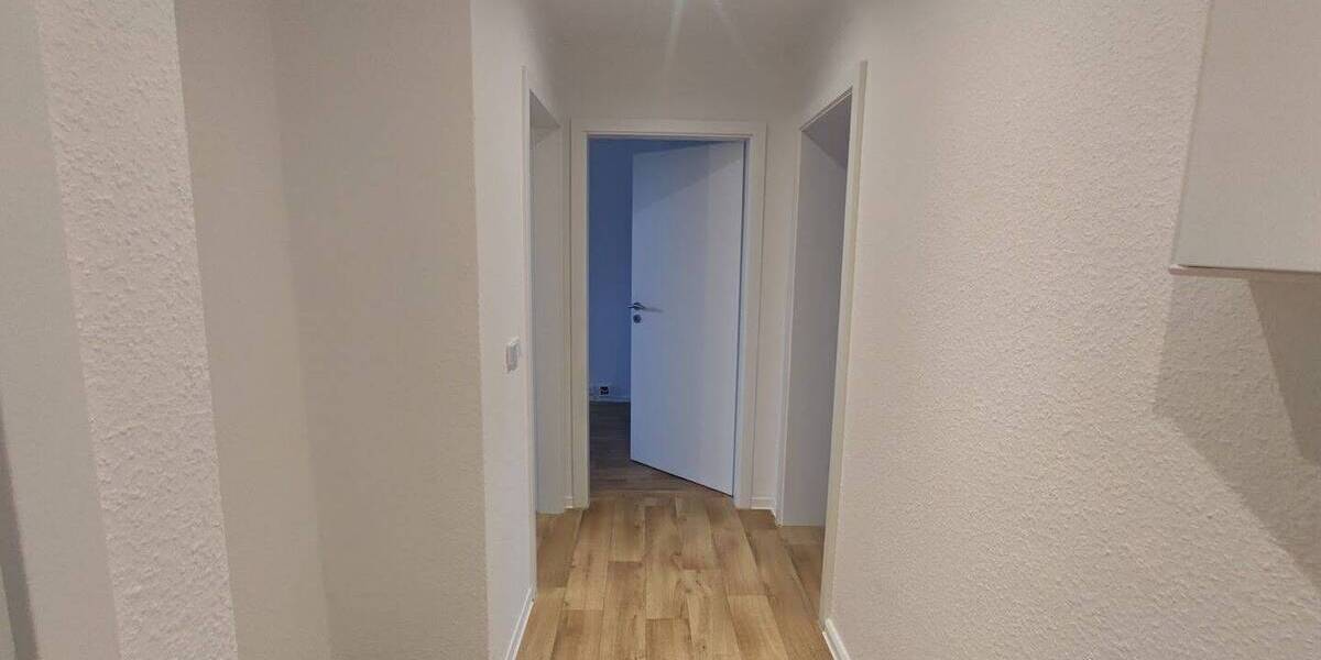 Etagenwohnung Merseburg Kötzschen - 2 Zimmer, 49 m&sup2;, 320&euro; | Angebot:26758663