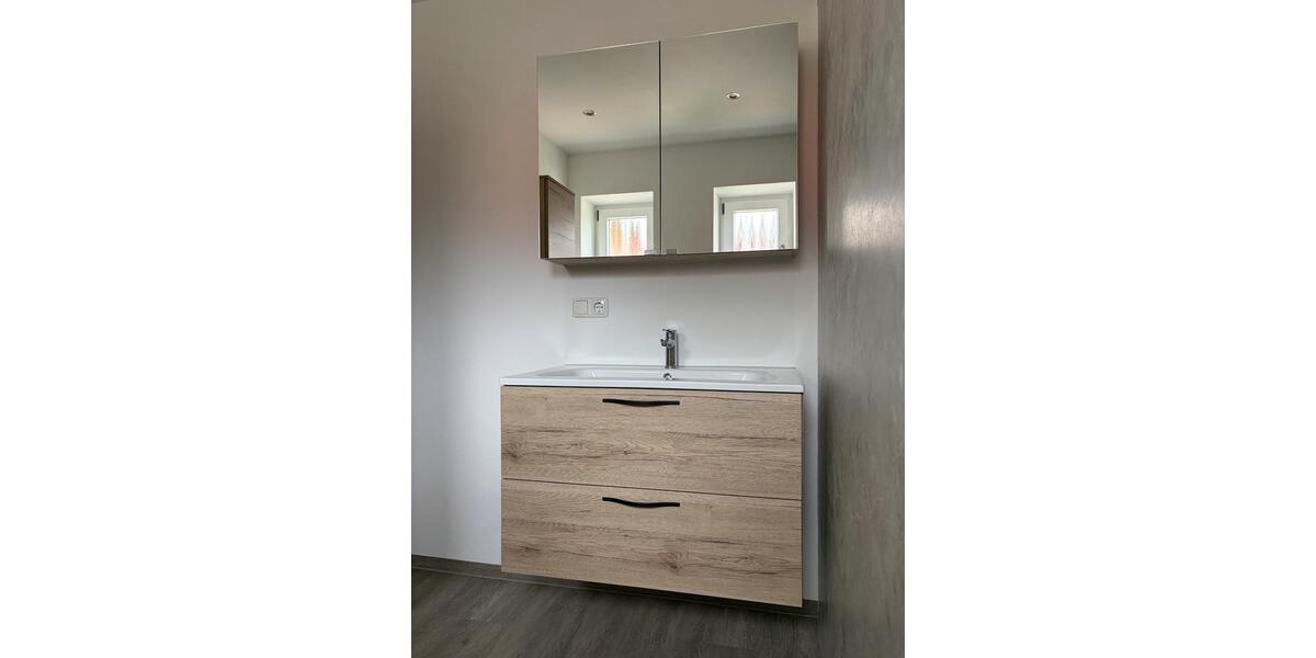 Erdgeschoßwohnung Neureichenau - 5 Zimmer, 125 m&sup2;, 950&euro; | Angebot:26578663
