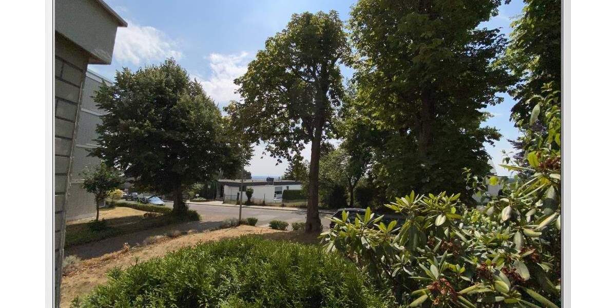 GROSSZÜGIGE und TOP GESCHNITTENE 4-Zimmerwohnung in sehr ruhiger Wohnlage 4 zimmer