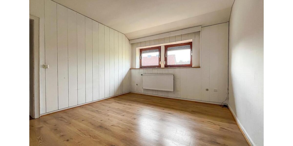 Dachgeschoßwohnung Lüneburg Ebensberg - 4 Zimmer, 105 m&sup2;, 1.450&euro; | Angebot:26412794