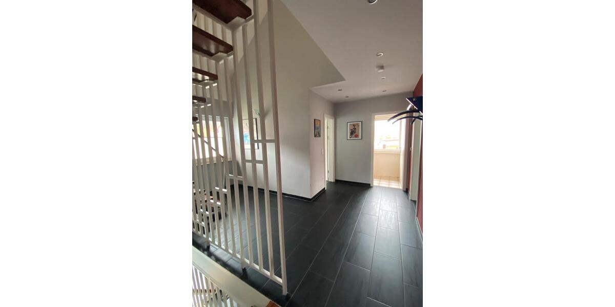 Einfamilienhaus Rockenhausen - 5 Zimmer, 124 m&sup2;, 1.300&euro; | Angebot:25144670