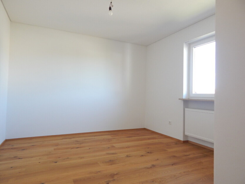 Großzügiges Einfamilienhaus mit viel Platz und schönem Garten - frei ab sofort.