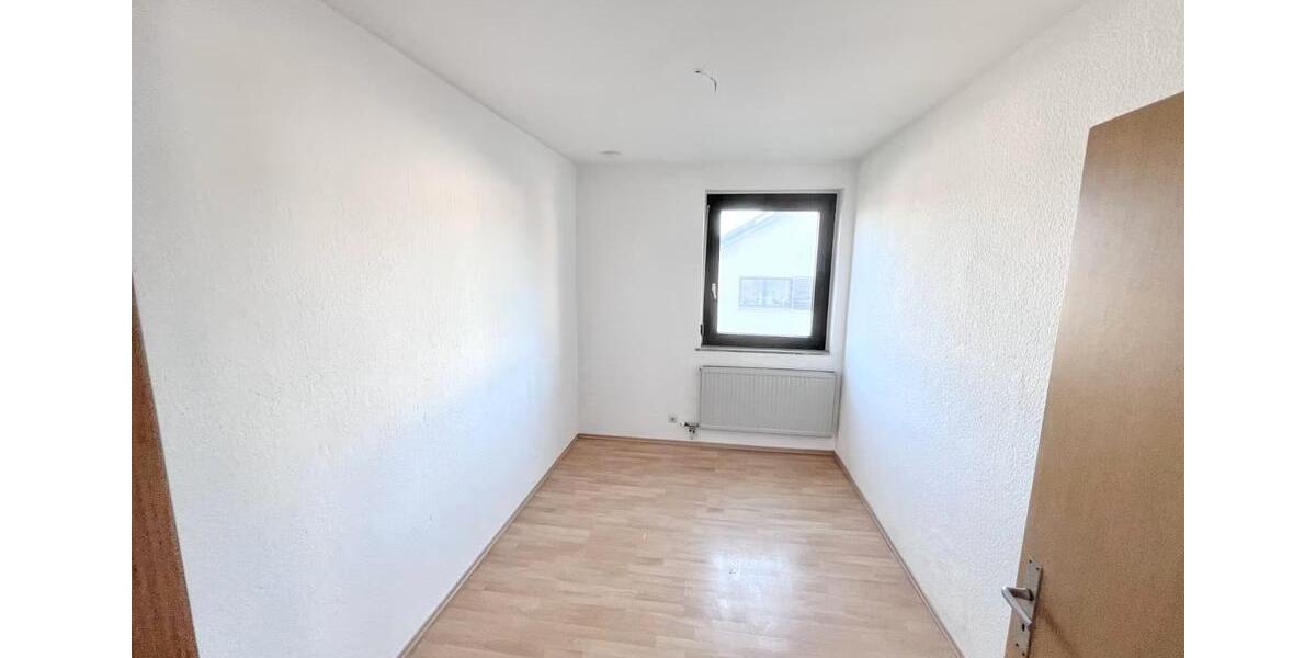 Etagenwohnung Aalen Unterkochen - 5 Zimmer, 105 m&sup2;, 1.200&euro; | Angebot:26032187