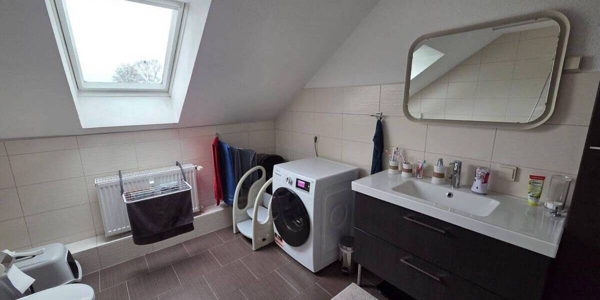 Etagenwohnung Weißwasser/O.L. O.L. - 4 Zimmer, 93 m&sup2;, 651&euro; | Angebot:26684506