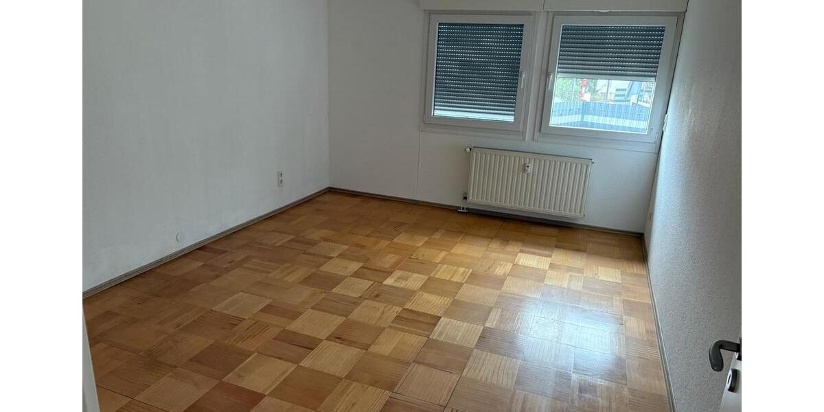 Erdgeschoßwohnung Sankt Ingbert - 3 Zimmer, 120 m&sup2;, 900&euro; | Angebot:25230913