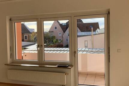 Wohnung Deggendorf - 3 Zimmer, 81 m&sup2;, 850&euro; | Angebot:26474811