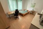 Voll Möbliertes Wg Zimmer mit eigener Küche & Bad