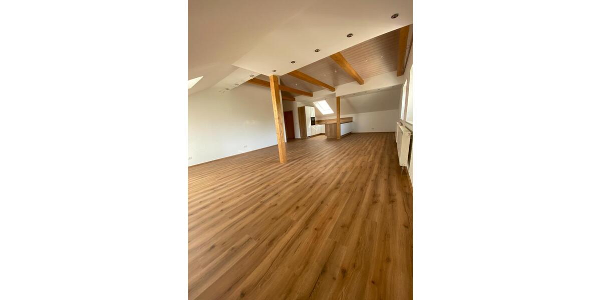 Dachgeschoßwohnung Vorbach - 2.5 Zimmer, 113 m&sup2;, 810&euro; | Angebot:24658415