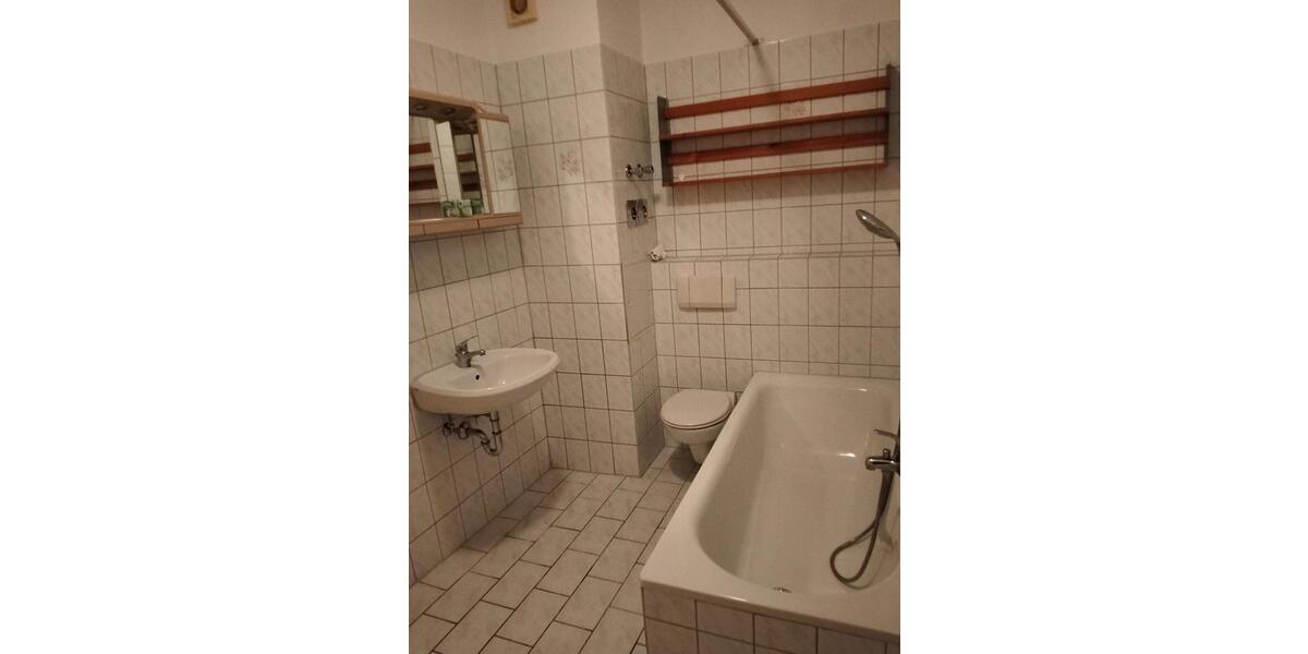 Etagenwohnung Aue-Bad Schlema Bad Schlema - 3 Zimmer, 62 m&sup2;, 360&euro; | Angebot:26060845