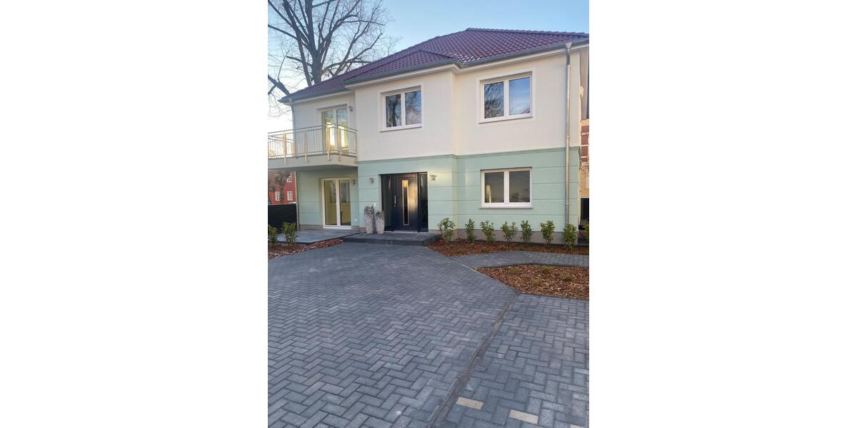 Dachgeschoßwohnung Velten - 2 Zimmer, 82 m&sup2;, 1.304&euro; | Angebot:26461997