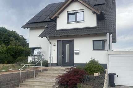 Haus zum Mieten in Waldmohr 2.700 € 220 m² 6 zimmer