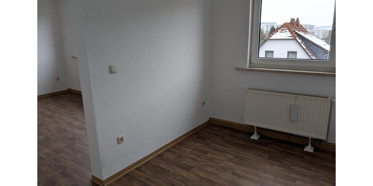 Dachgeschoßwohnung Bad Salzungen - 3 Zimmer, 64 m&sup2;, 470&euro; | Angebot:24782045