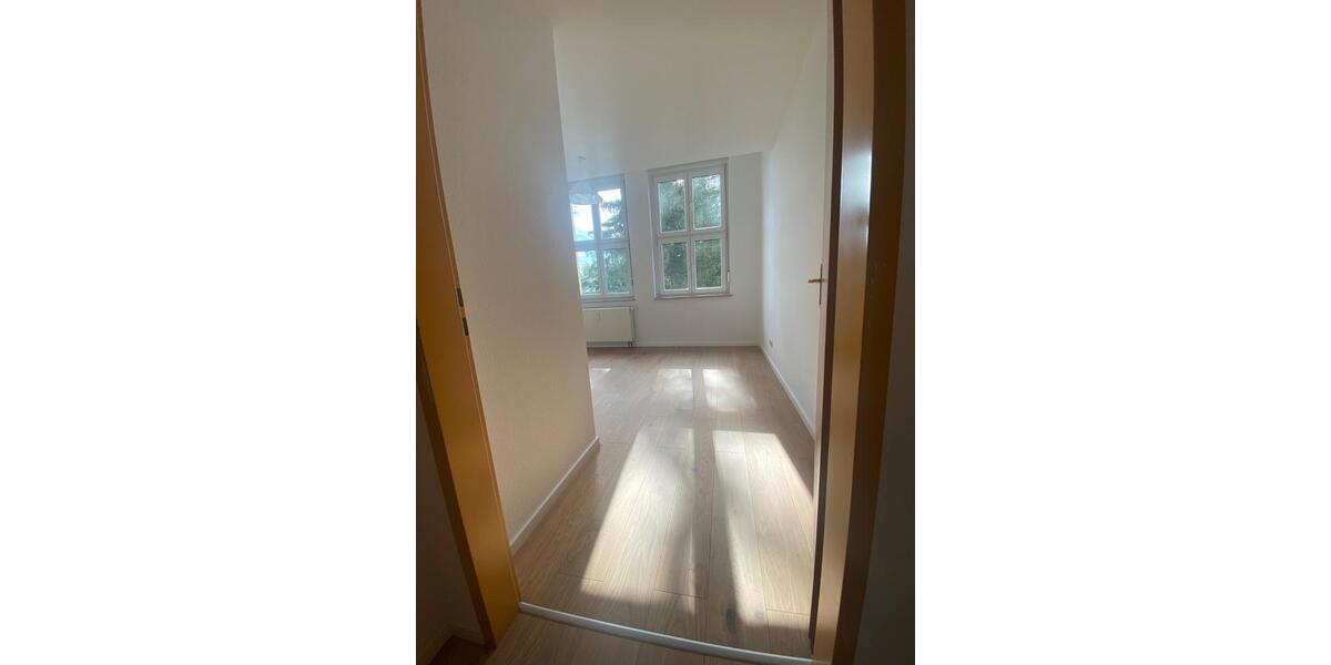 Etagenwohnung Hainichen - 2 Zimmer, 50 m&sup2;, 350&euro; | Angebot:26635359