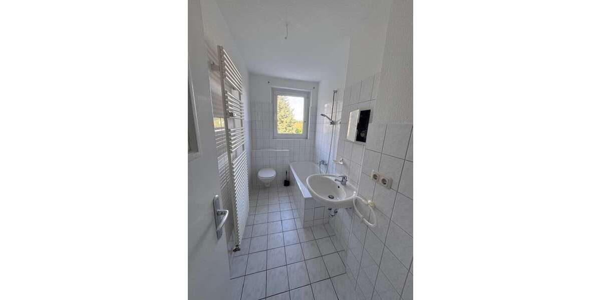 Etagenwohnung Roßwein - 1 Zimmer, 32 m&sup2;, 200&euro; | Angebot:22377636