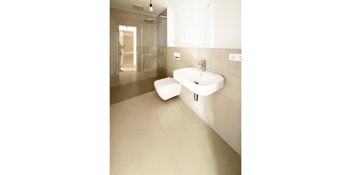 Etagenwohnung Ludwigshafen am Rhein - 3 Zimmer, 98 m&sup2;, 1.500&euro; | Angebot:25760676