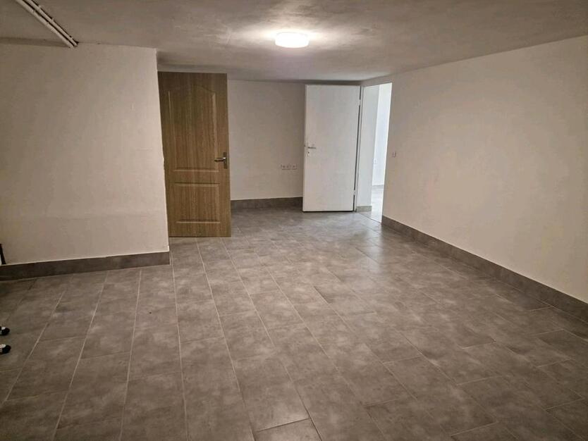 2 Zimmerwohnung zum vermieten zimmer