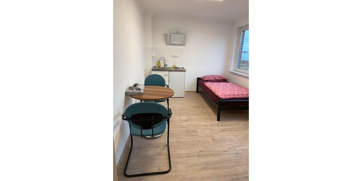 Wohnen auf Zeit Neumünster Brachenfeld/Ruthenberg - 9 Zimmer, 200 m&sup2;, 15&euro; | Angebot:26181180