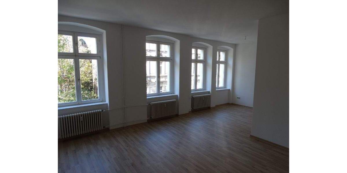 Etagenwohnung Görlitz Innenstadt - 3 Zimmer, 86 m&sup2;, 475&euro; | Angebot:26155778