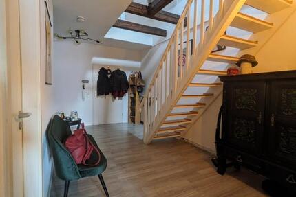 Maisonette, Villa, 2.OG, 3 ZKBB,140m², Marta-Viertel, 1.5.2026 3 zimmer