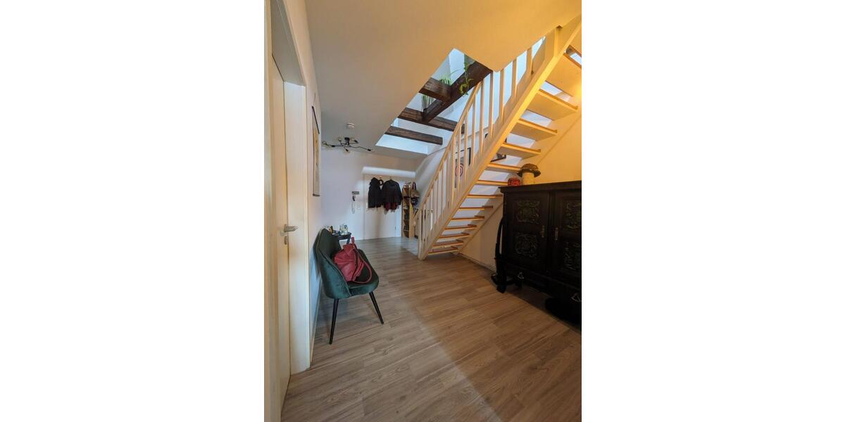 Maisonette, Villa, 2.OG, 3 ZKBB,140m², Marta-Viertel, 1.5.2026 3 zimmer