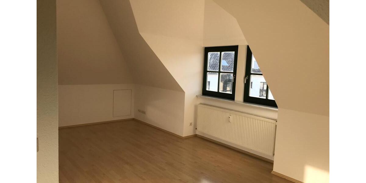Dachgeschoßwohnung Bielefeld Schildesche - 2 Zimmer, 45 m&sup2;, 550&euro; | Angebot:26048112