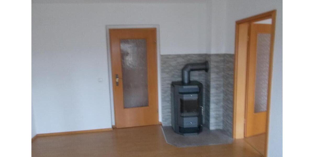 Erdgeschoßwohnung Bad Lobenstein - 4 Zimmer, 75 m&sup2;, 540&euro; | Angebot:23877124