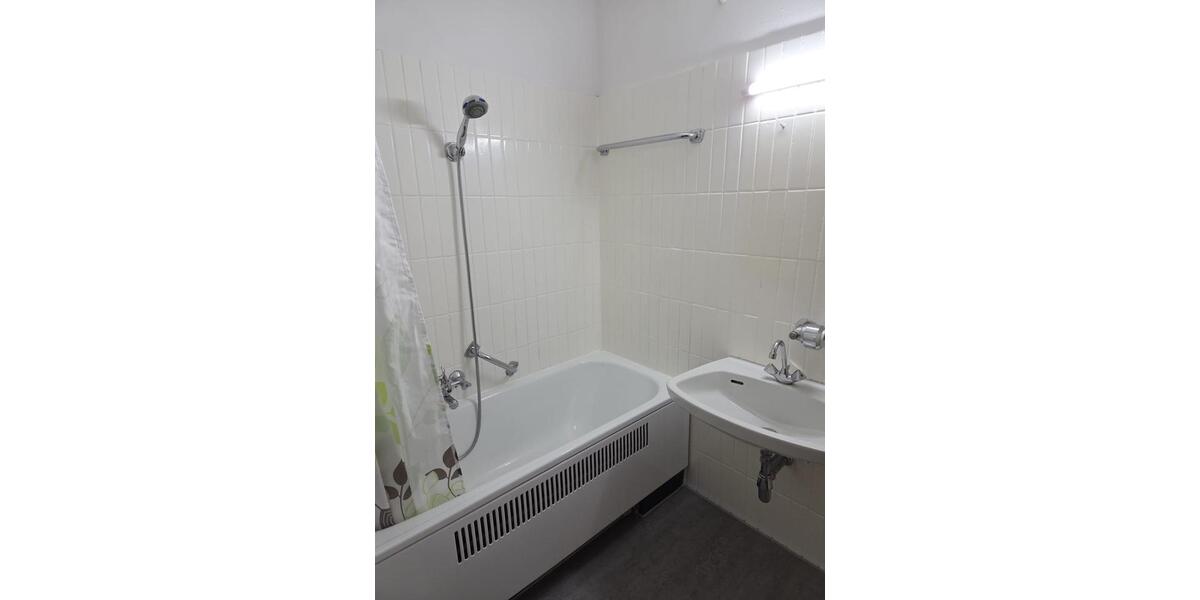 Etagenwohnung Engelskirchen - 1 Zimmer, 40 m&sup2;, 365&euro; | Angebot:26507420