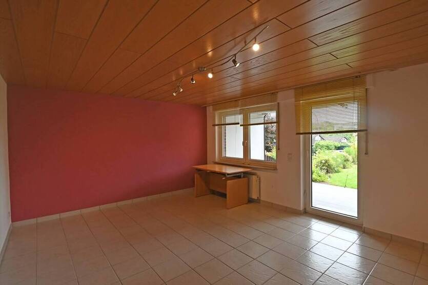 Paradies für Kinder! Frisch renoviertes EFH mit Garten & Garage in Grünlage Velbert