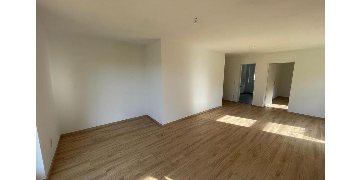 Maisonettenwohnung Döbeln - 4 Zimmer, 93 m&sup2;, 560&euro; | Angebot:26277907