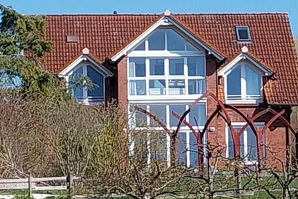 Haus Leezen - 6 Zimmer, 186 m&sup2;, 1.800&euro; | Angebot:25960752