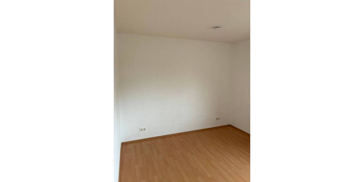 Etagenwohnung Salzgitter Lebenstedt - 3 Zimmer, 63 m&sup2;, 377&euro; | Angebot:26730754