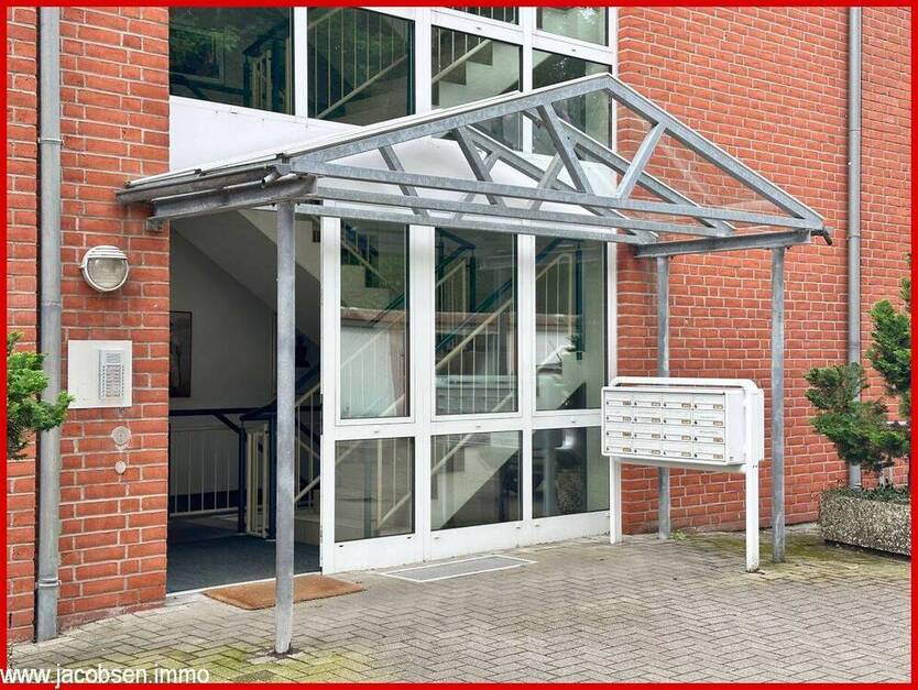 Großzügige 3 Zimmer-Wohnung mit Fahrstuhl und Weitblick über Schleswig
