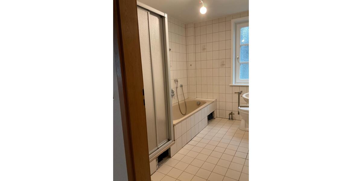 Etagenwohnung Beverungen - 2 Zimmer, 69 m&sup2;, 500&euro; | Angebot:24817242