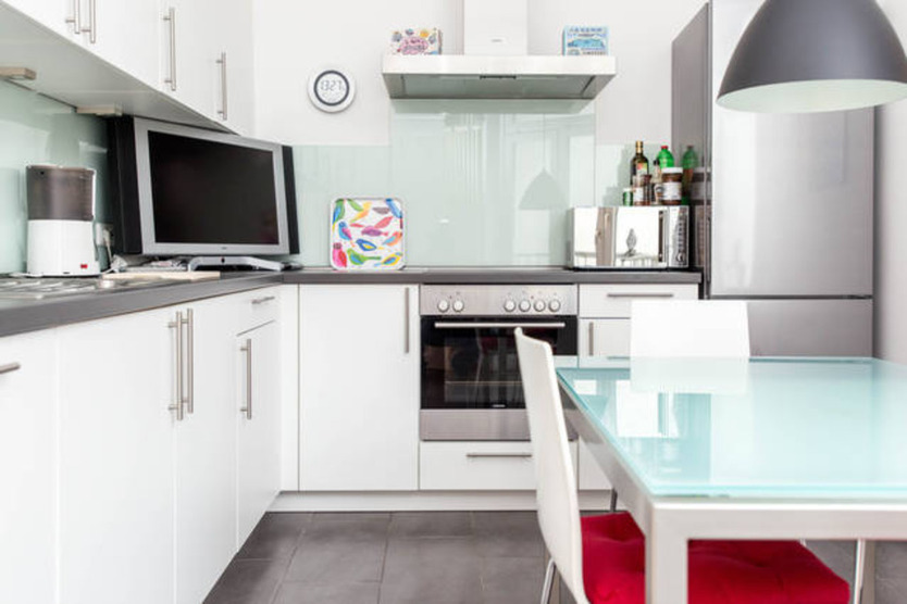 Schönes Zimmer mit eigenem Bad in Jugendstilwohnung am Park zimmer