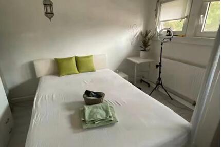 Wohnen auf Zeit Frankfurt am Main Bockenheim - 1 Zimmer, 17 m&sup2;, 695&euro; | Angebot:26551242