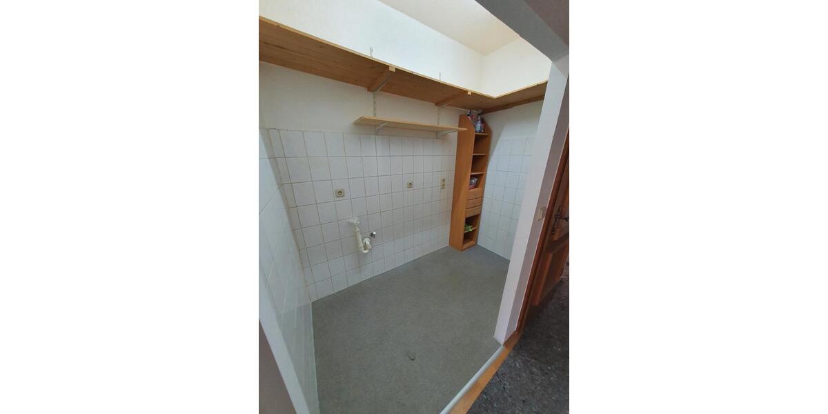 Etagenwohnung Stralsund - 3 Zimmer, 105 m&sup2;, 1.050&euro; | Angebot:25080832