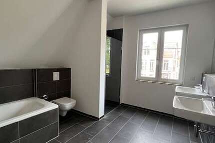 Haus zum Mieten in Beelitz 2.180 € 147.59 m² 5 zimmer